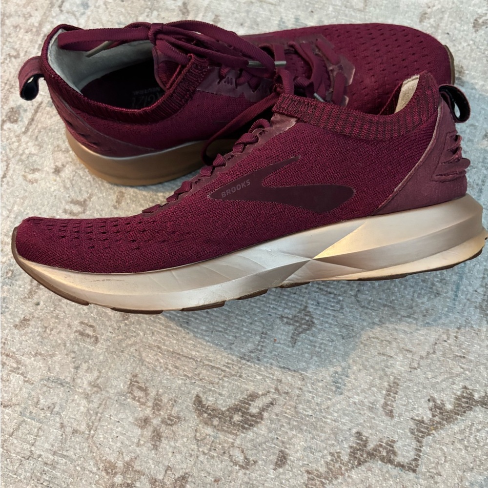 Brooks Women's Athletic Shoes - Burgundy - Picture 9 of 13